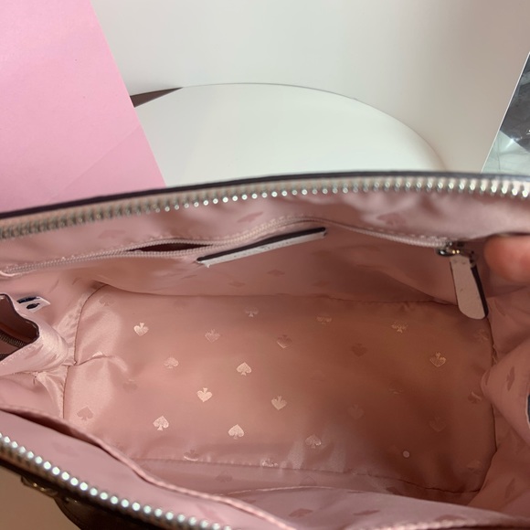 ⛔️⛔️sold⛔️⛔️Kate Spade Patterson Drive Small Dome - Picture 4 of 6